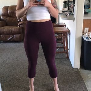 Lululemon align crop leggings maroon color size 6